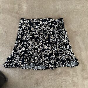 Faux front tie mini skirt